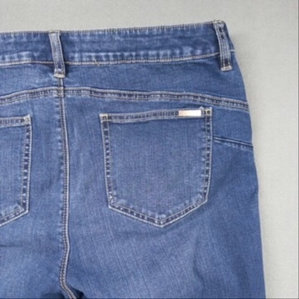 Chicos So Lifting Crop Jeans Women Size 2 Blue Stretch Slimming Denim Pants - Picture 8 of 15